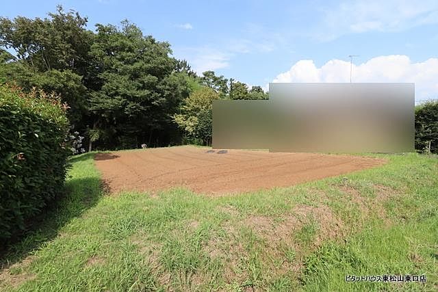 吉見町久米田のどかな環境です！。東南角地約100坪陽当たり良好の売地です。建築条件なし！。お好きなプランで建築出来ます♪。
建物のご相談は東上建設へ→<a href="https://to-jo.jp/" target="_blank">https://to-jo.jp/</a>