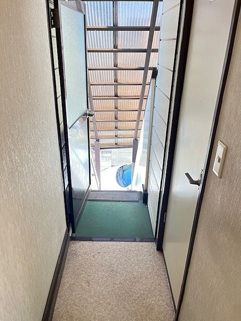 1Fから出入り可能!トイレもあるのでダンス教室、塾、ジム等、もちろん趣味部屋、居室としてもOK! 嵐山町志賀 ガレージ付き中古戸建