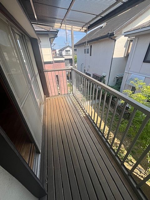 サンルーフ、物干しかけがあるベランダ! 嵐山町志賀 ガレージ付き中古戸建