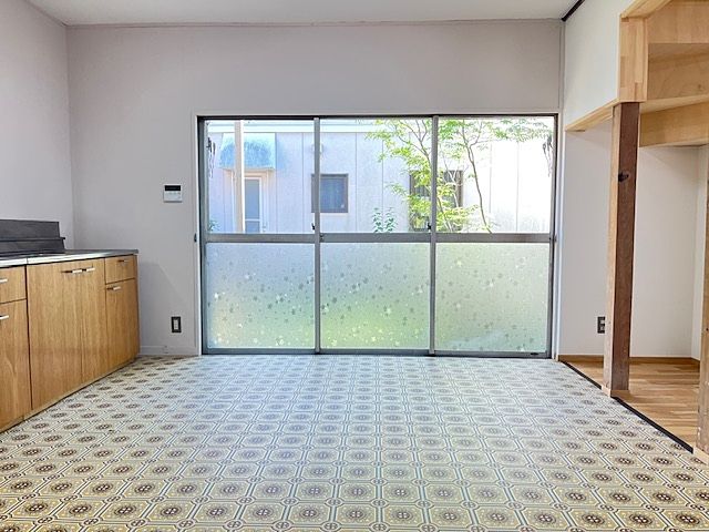 南側に面していて明るいダイニングキッチン! 嵐山町志賀 ガレージ付き中古戸建