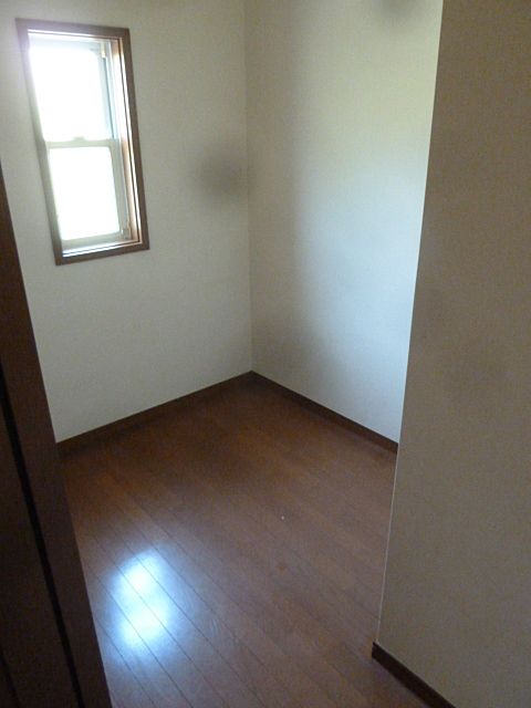 納戸 東松山市大字松山 中古戸建