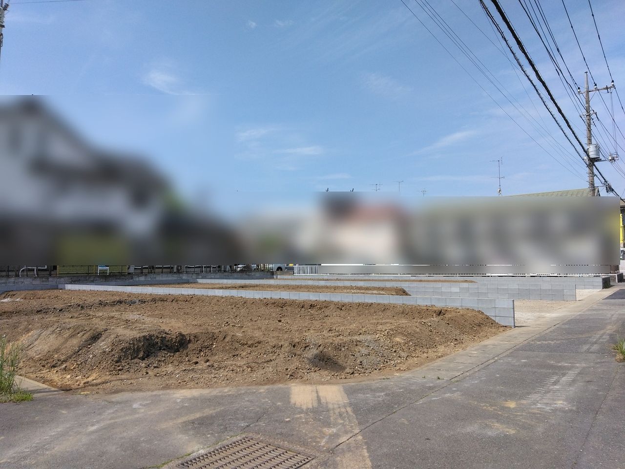 東武東上線 「東松山」 駅からパークタウン五領 バス乗車５分「市民文化センター」 より徒歩3分。「東松山」 駅から徒歩18分です。
人気のカウンターキッチン、リビング広々17帖です。
