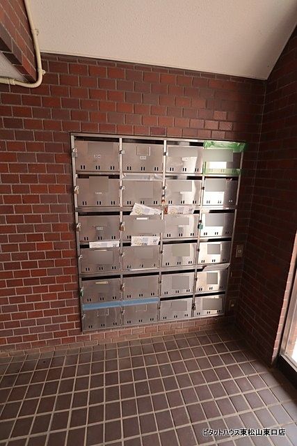 集合ポスト レスポワール志木 最上階南西角部屋