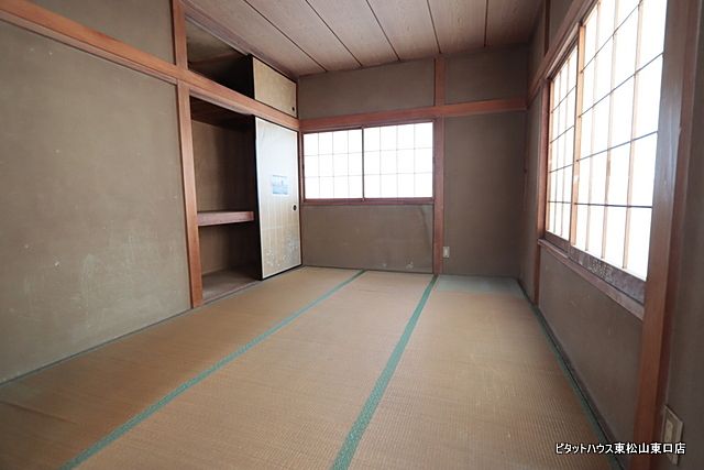 北葛飾郡松伏町築比地 中古戸建